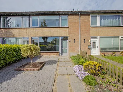 Tussenwoning te koop: Schorrenkruidlaan 7, Kern Philippine Philippine
