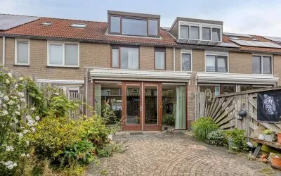 Tussenwoning te koop: Schotelmospad 10, Kruidenwijk Noordoost Almere