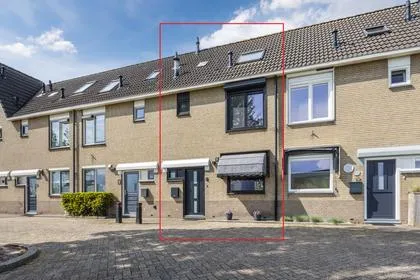Tussenwoning te koop: Schouman 8, Zwartenhoek Monster