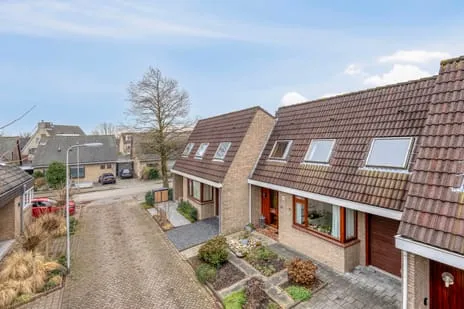 Tussenwoning te koop: Schout 3, Maasland Maasland