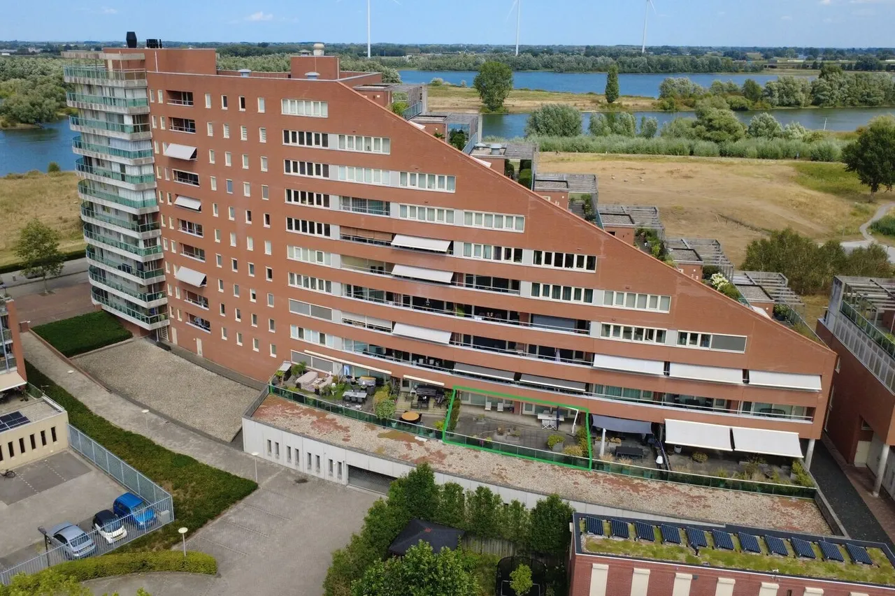 Appartement te koop: Schout van Hanswijkplein 112, 'S-Hertogenbosch
