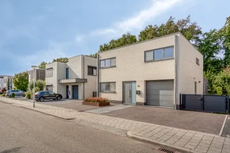Vrijstaande woning te koop: Schout van Heeckerenring 59, Beersdal Heerlen