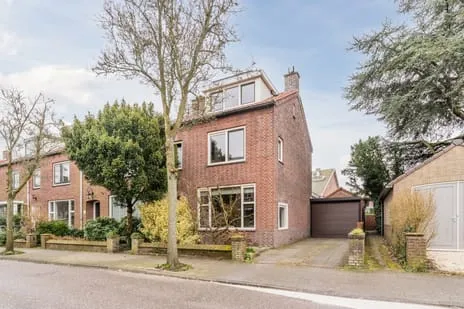 Hoekwoning te koop: Schoutenburgstraat 4, Voscuyl Oegstgeest