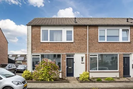Hoekwoning te koop: Schoutenstraat 12, Veghel Zuid 2 Veghel