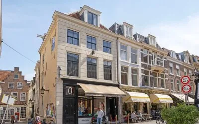 Appartement te huur: Schoutenstraat 17B, Domplein, Neude, Janskerkhof Utrecht