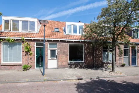 Terraced house for sale: Schoutenstraat 3, Venelaankwartier - Buurt 11 02 Hoorn