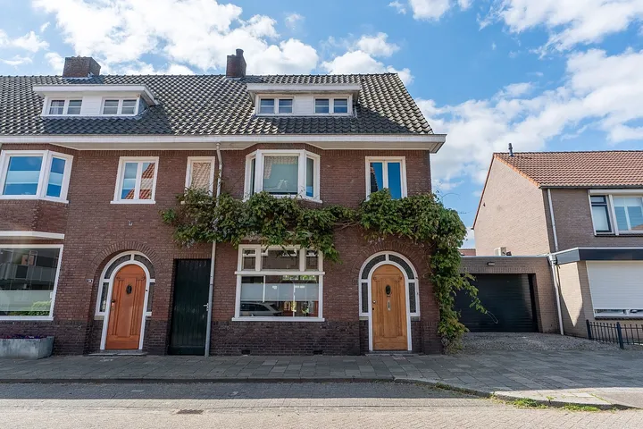 Hoekwoning te koop: Schouwbroekseweg 41, Philipsdorp Eindhoven