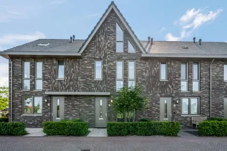 Tussenwoning te koop: Schouwheer 3, Veenderij Veenendaal