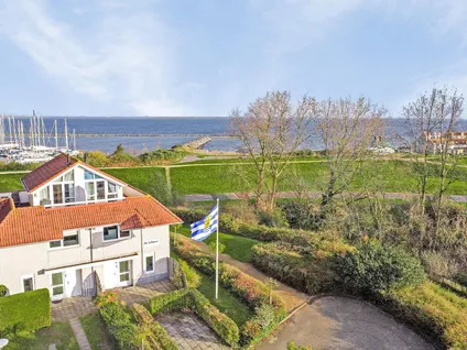 Hoekwoning te koop: Schouwse Slag 66, Verspreide huizen Brouwershaven Brouwershaven
