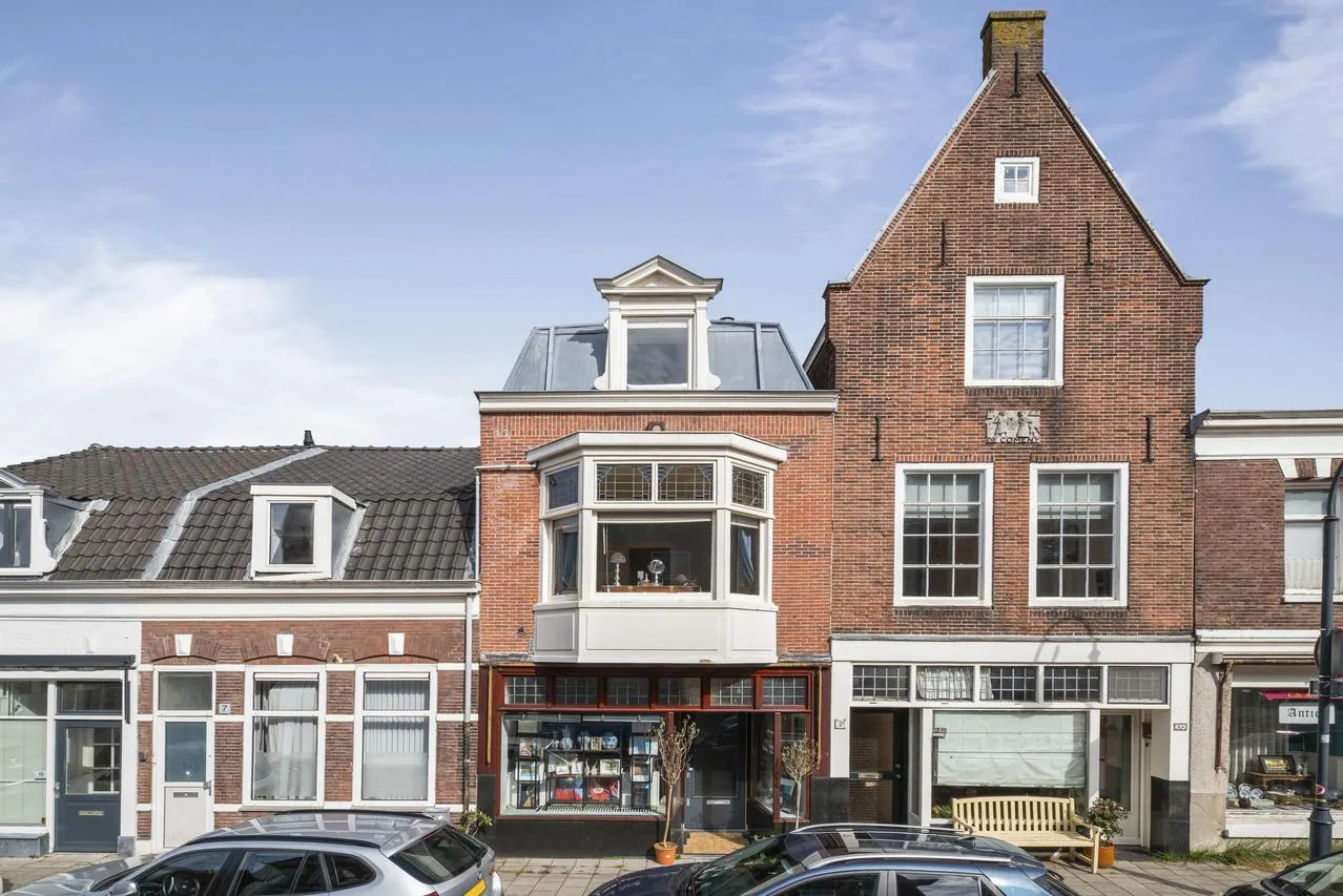 Tussenwoning te koop: Schouwtjeslaan 5, Haarlem