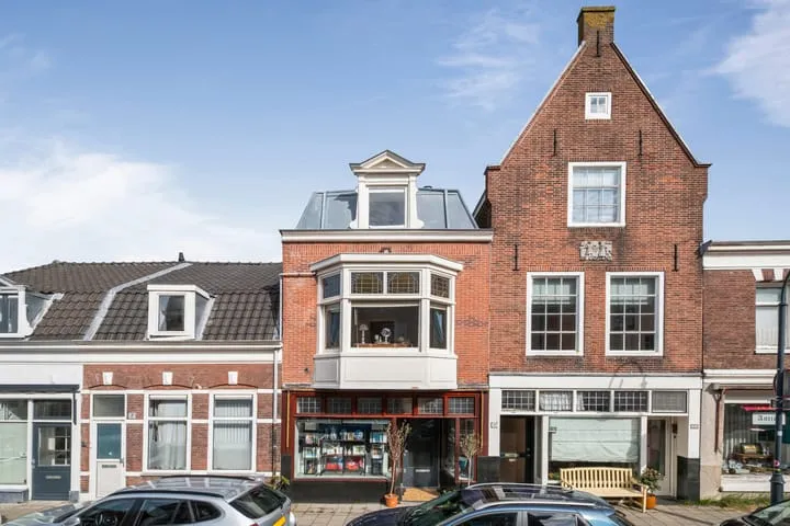 Terraced house for sale: Schouwtjeslaan 5, Koninginnebuurt Haarlem