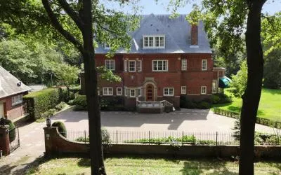 Vrijstaande woning te koop: Schouwweg 107, Wassenaar