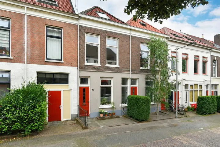Terraced house for sale: Schrassertstraat 74, St. Marten Arnhem