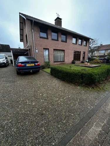 Tussenwoning te koop: Schravenstraat 4, Oostelbeers Oost West En Middelbeers