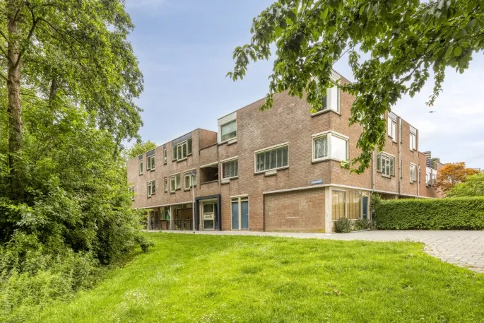 Appartement te koop: Schrijnwerker 109, Gildenwijk-West Spijkenisse