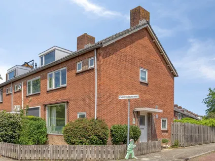 Hoekwoning te koop: Schrijnwerkerstraat 1, Gildenwijk Gorinchem