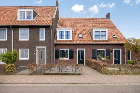 Tussenwoning te koop: Schrijvershoeve 70, Stepekolk Helmond