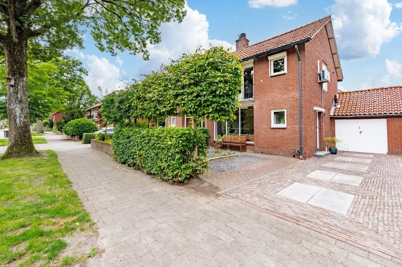Tussenwoning te koop: Schubertlaan 40, Apeldoorn