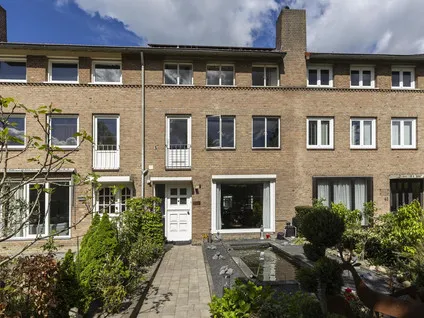 Tussenwoning te koop: Schubertlaan 64, Genderdal Eindhoven