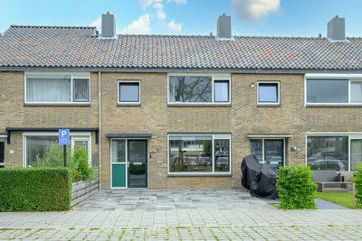 Tussenwoning te koop: Schubertstraat 10, Schagen-Centrum Schagen