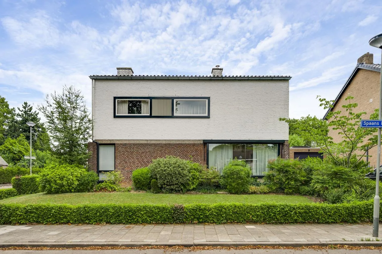 Vrijstaande woning te koop: Schubertstraat 2, Geleen