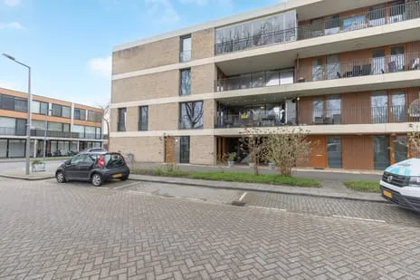 Apartment for sale: Schuilenburg 103, Zuidwijk Rotterdam