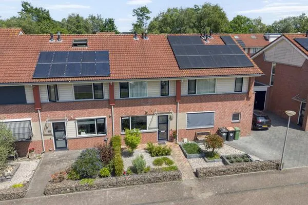Tussenwoning te koop: Schuilenburg 80, Het Overstigt Raalte