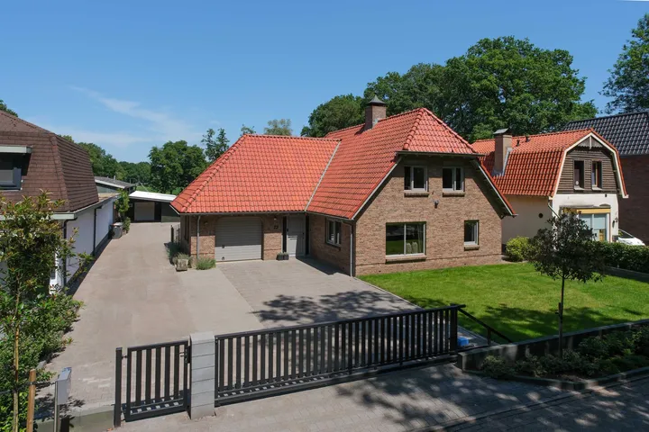 Vrijstaande woning te koop: Schuilenburglaan 23, Wierdensebrug en omgeving Almelo