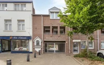 Tussenwoning te koop: Schuitenberg 12L, Roermond