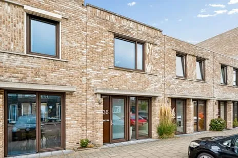 Tussenwoning te koop: Schumannlaan 36, Holtenbroek I Zwolle