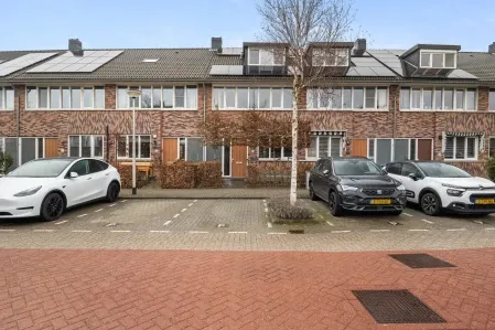 Tussenwoning te koop: Schutleede 41, Ter Leede Barendrecht
