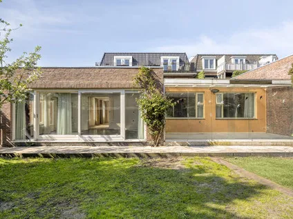 Tussenwoning te koop: Schutsboomstraat 13, Schaijk Schaijk