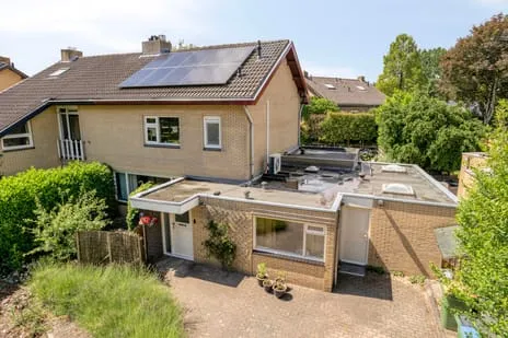 Twee-onder-één-kap te koop: Schutsestraat 7, Prinsenbeek Prinsenbeek