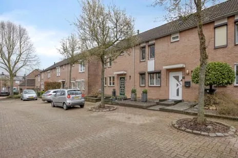 Tussenwoning te koop: Schweitzerstraat 18, Hopel Eygelshoven