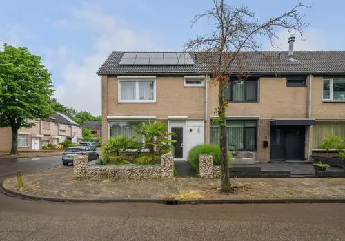 Hoekwoning te koop: Scottstraat 1, Vossener-Noord Venlo