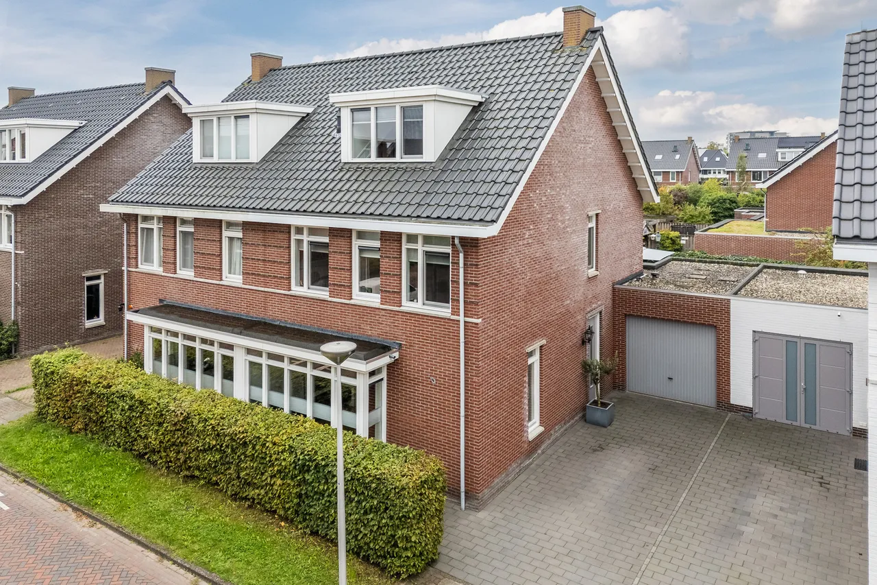 Tussenwoning te koop: Sculpturentuinlaan 53, Vleuten
