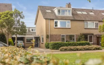 Tussenwoning te koop: Secretaris Munniklaan 9, de Maricken-Veenzijde Wilnis