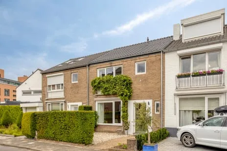 Tussenwoning te koop: Secretaris Wijnandsstraat 46, Scharn Maastricht