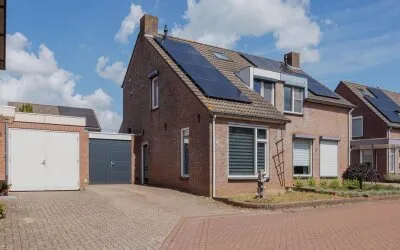 Tussenwoning te koop: Sef van Megenlaan 25, Broekhuizen Broekhuizen
