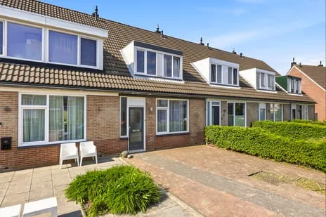 Tussenwoning te koop: Seintoren 20, Reijershove Middelburg