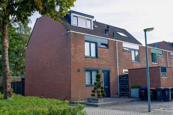 Hoekwoning te koop: Selma Lagerlöf-erf 38, Pearl Buck-erf en omgeving Dordrecht