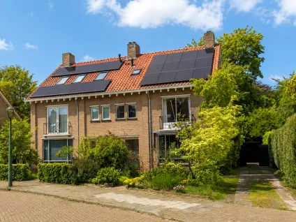 Twee-onder-één-kap te koop: Semmelweislaan 2, Eikenburg Eindhoven