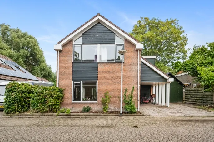 Vrijstaande woning te koop: Sering 5, Hellevoetsluis