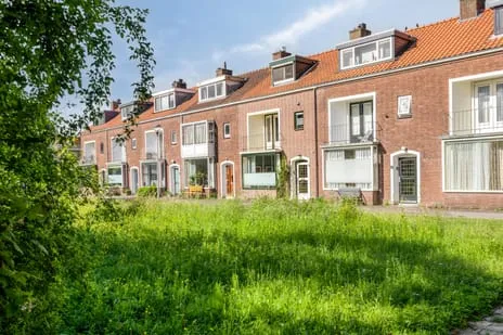 Tussenwoning te koop: Seringenlaan 5, Pijnacker Noord Pijnacker