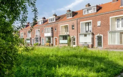 Tussenwoning te koop: Seringenlaan 5, Pijnacker Noord Pijnacker