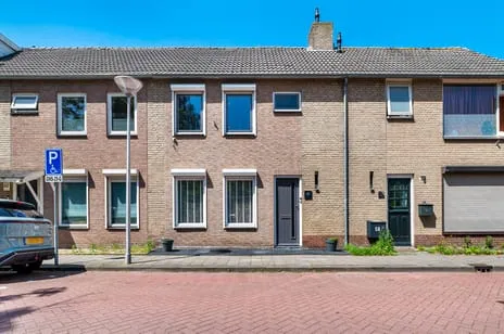 Tussenwoning te koop: Seringenlaan 60, Steenbergen-Zuid Steenbergen (Nb)