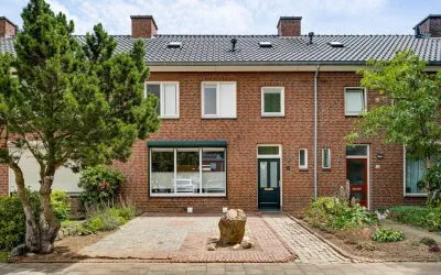 Tussenwoning te koop: Seringenstraat 52, Schilberg Echt