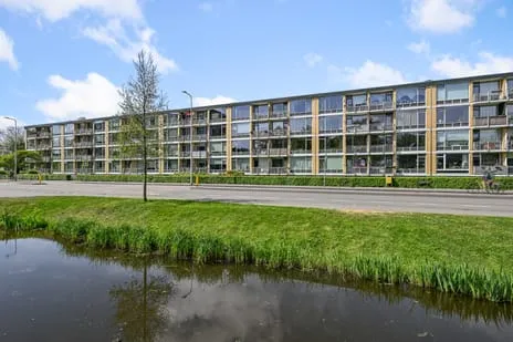 Apartment for sale: Seringenstraat 80, Bomenbuurt Alphen Aan Den Rijn