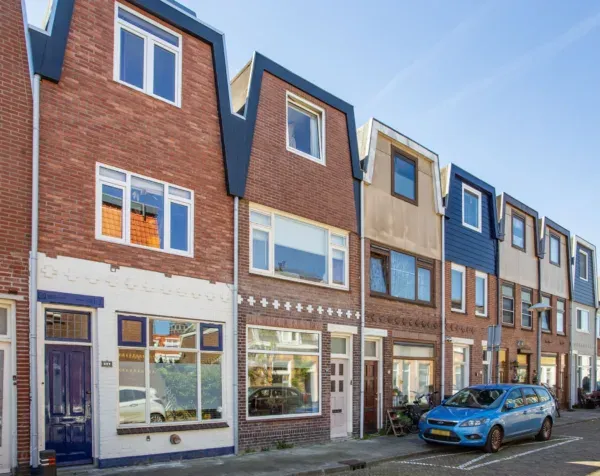 Tussenwoning te koop: Seringstraat 16, Egelantierstraat, Mariëndaalstraat e.o. Utrecht