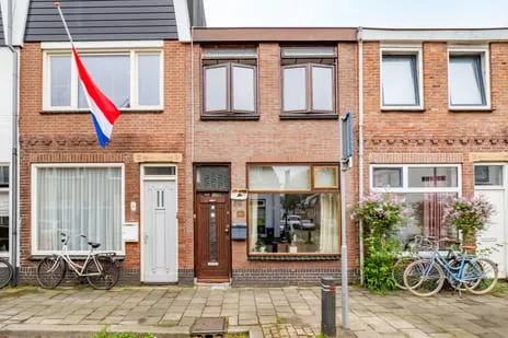 Tussenwoning te koop: Seringstraat 38, Egelantierstraat, Mariëndaalstraat e.o. Utrecht